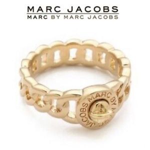 MARC by MARC JACOBS - NWT “Katie” Turnlock Chain Fashion Ring. Sz S-M (5-6)